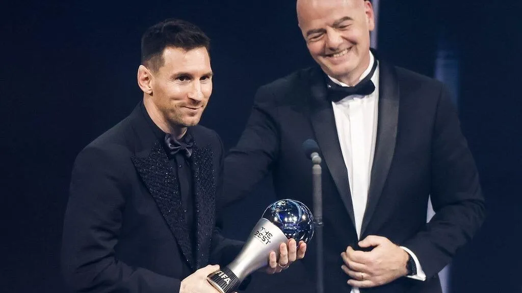 FIFA World Player of the Year là gì? Giải Thích Chi Tiết Và Lôi Cuốn